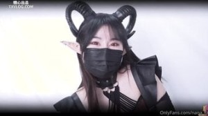 台湾辣妹 被吃精液的魅魔娜娜綁架