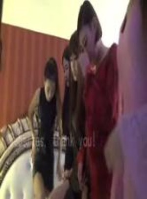 被7个骚女调戏-我愿意用大鸡巴精液伺候这7个女骚货