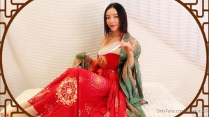 美艳版的妩媚娘，皇上今晚會翻我牌吗？的!
